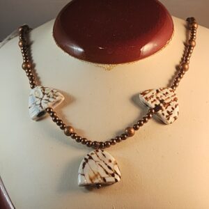 Bronze and agate necklace